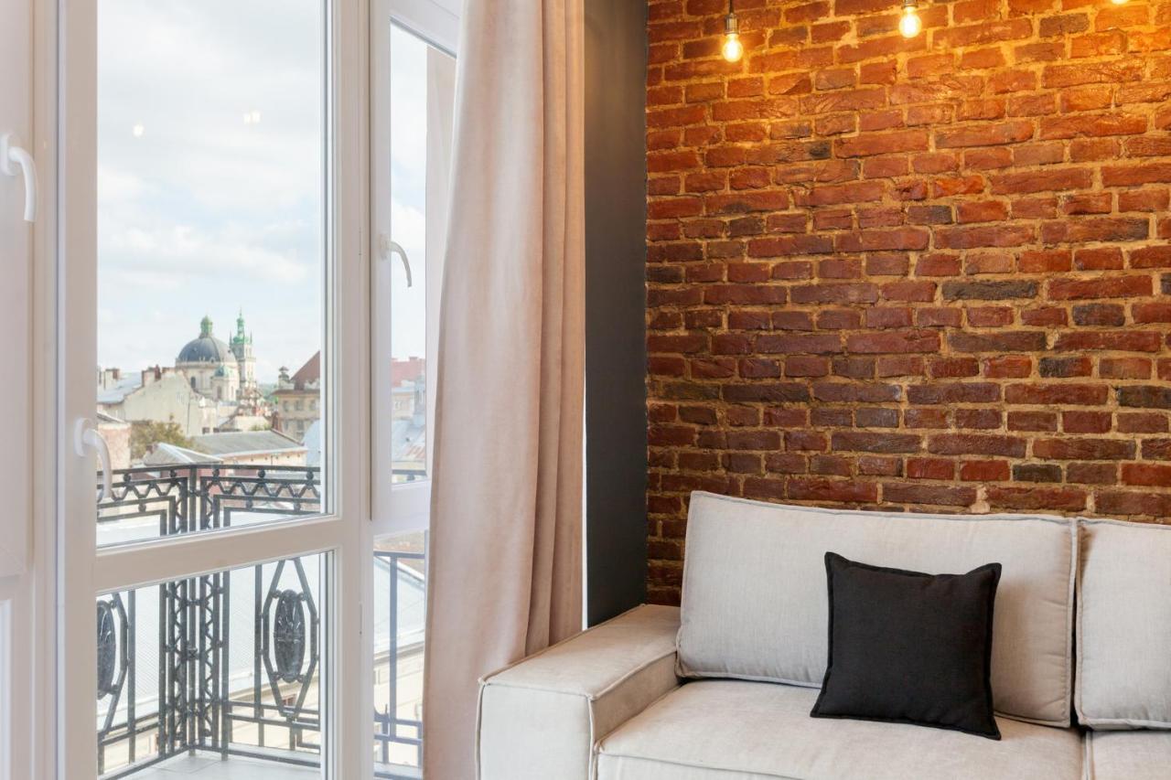 Leogrand Apartments On Khmelnytskoho 11 Lviv Luaran gambar